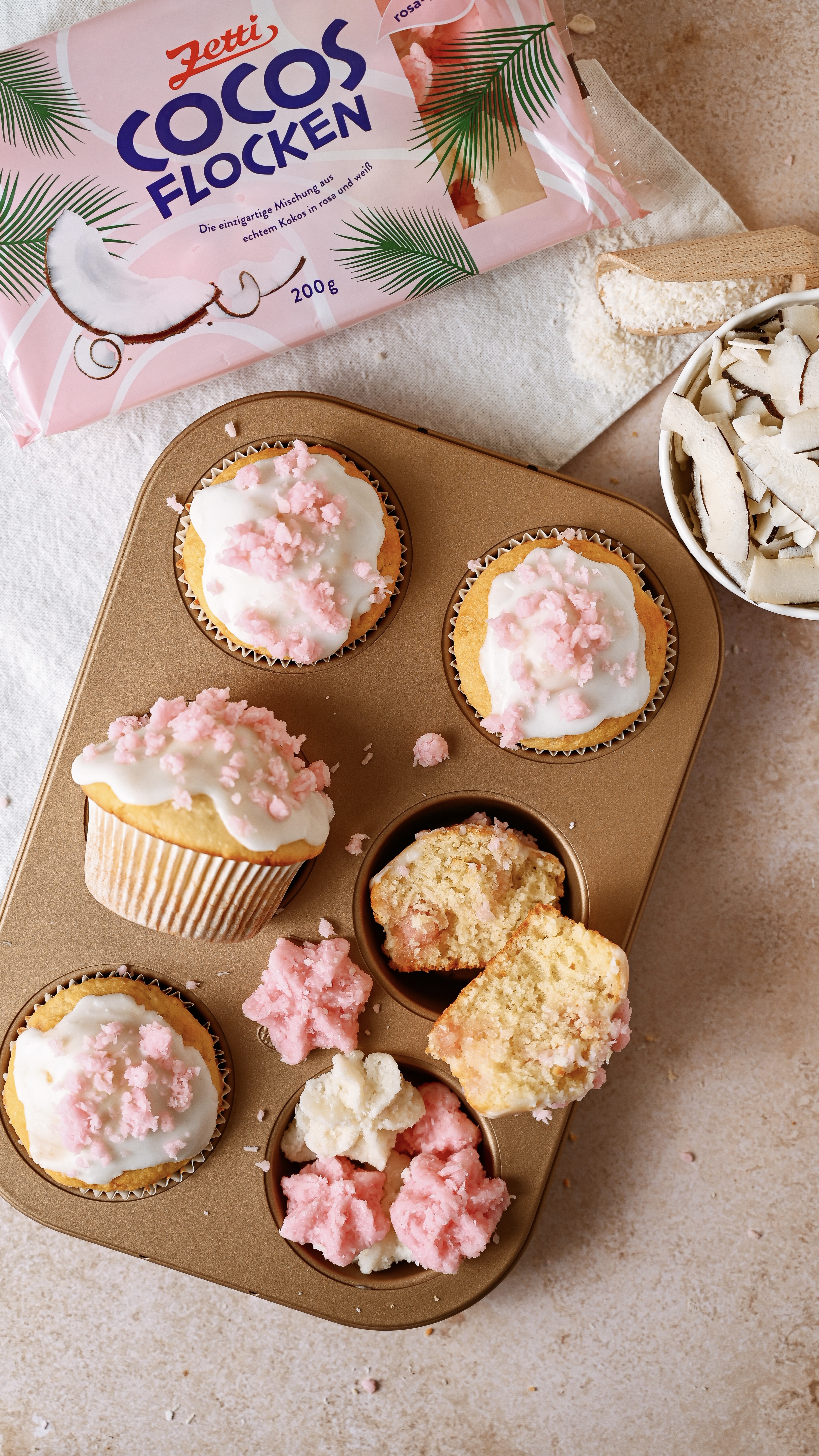 KOKOS STREUSEL MUFFINS