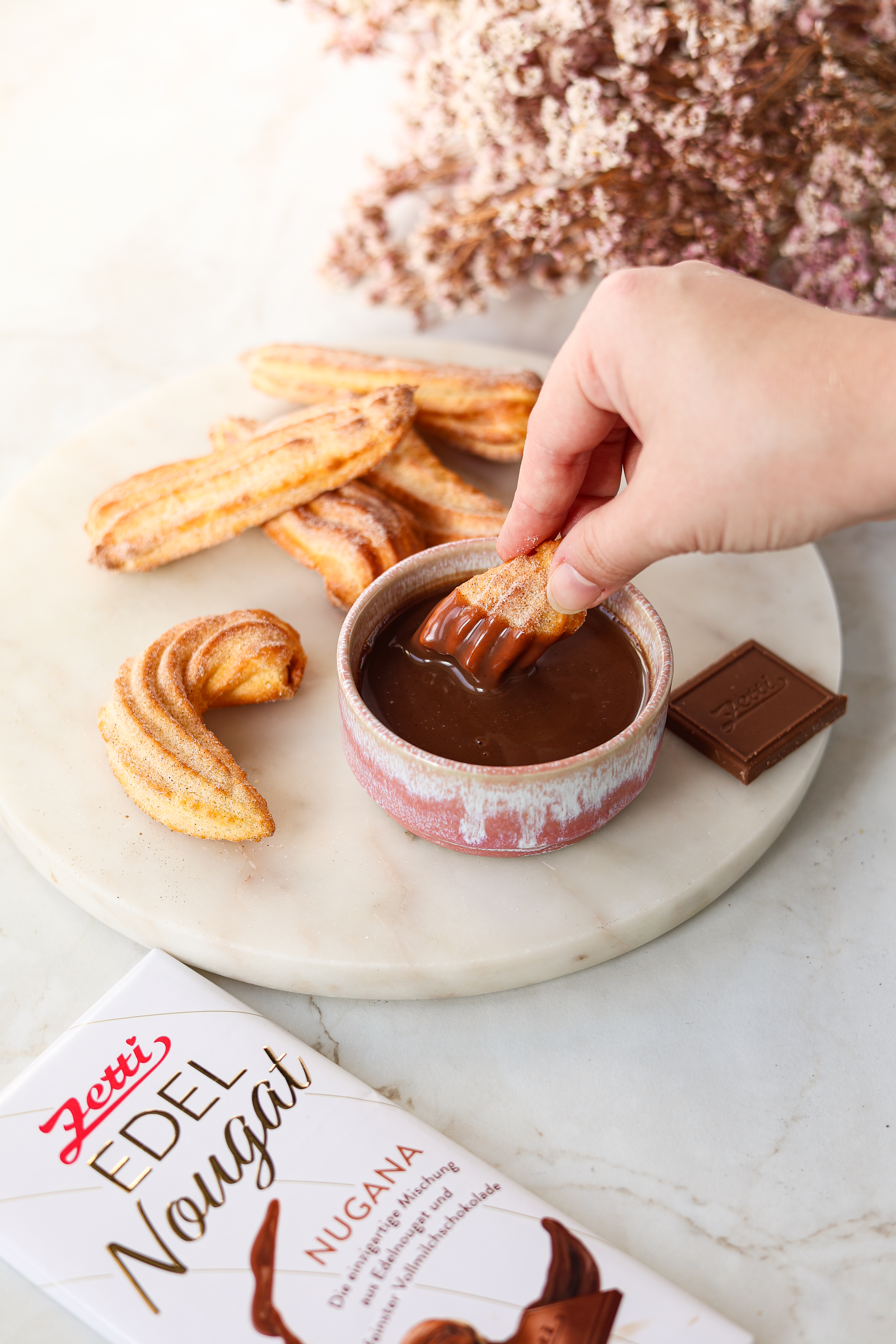 CHURROS MIT SCHOKOLADENSAUCE