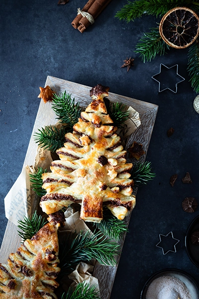 MINI TANNENBÄUME MIT SCHOKOCREME UND ZETTI KNUSPERFLOCKEN